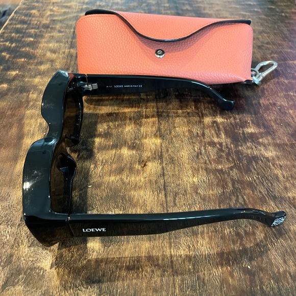 LOEWE
Black Paula's Ibiza Original Sunglasses - Picture 2 of 6